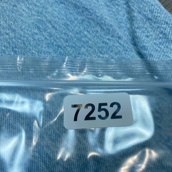 Abercrombie & Fitch The 90s Relaxed High Rise Jeans Women's 33 - Picture 9 of 9